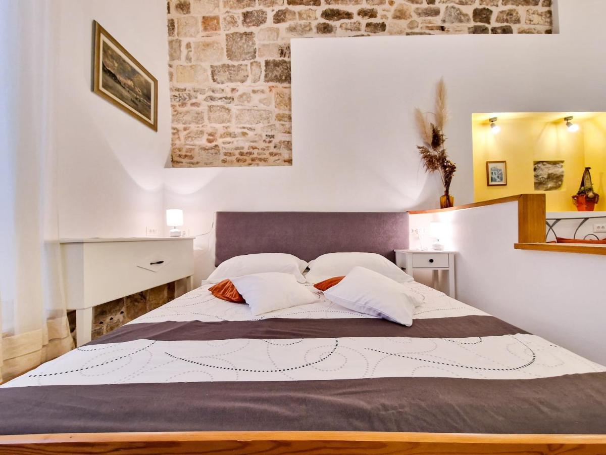 Jackie'S Little Stone House Apartman Split Kültér fotó